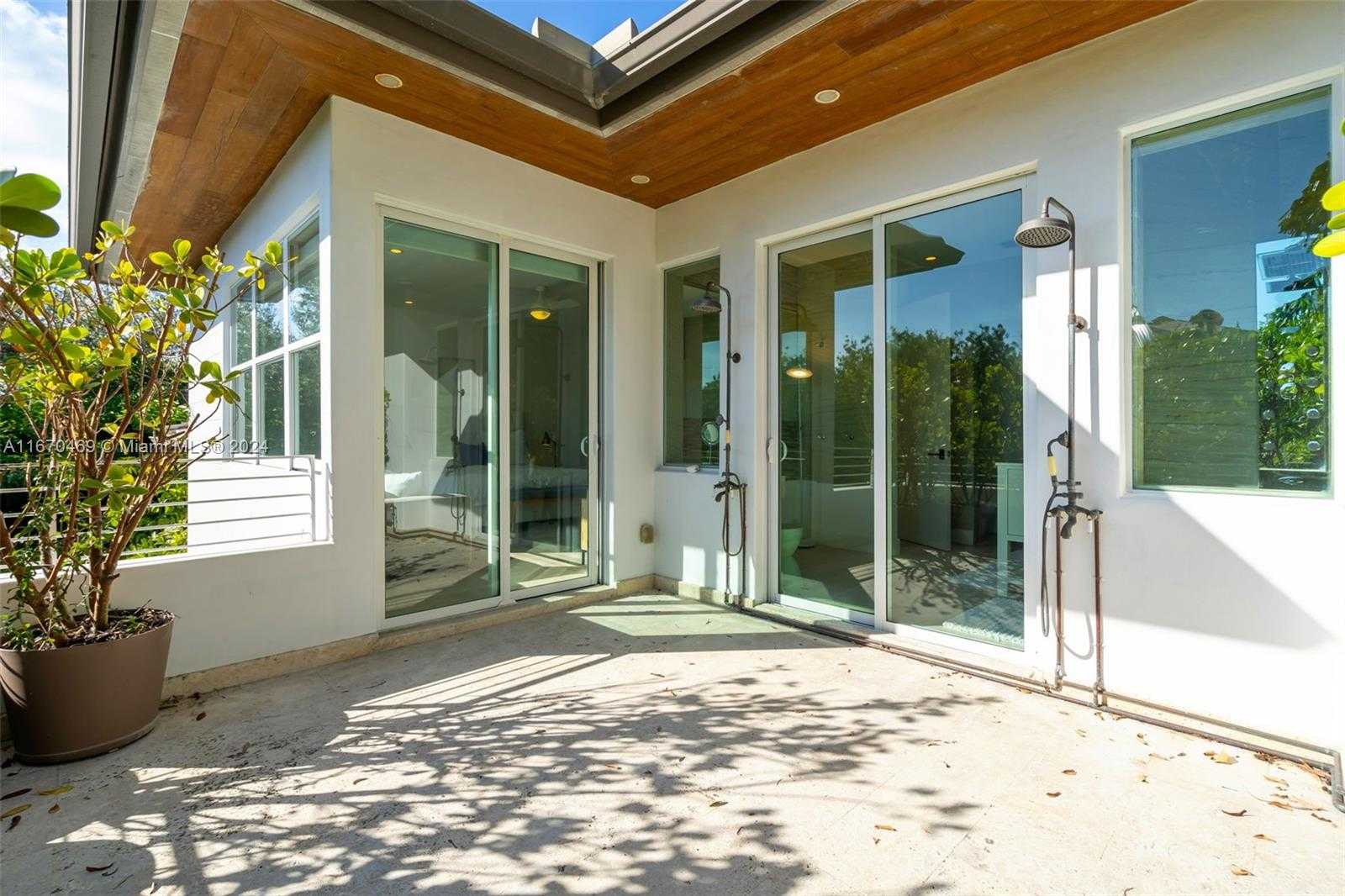Small Image of 298 WEST MCINTYRE ST, Key Biscayne Number 34