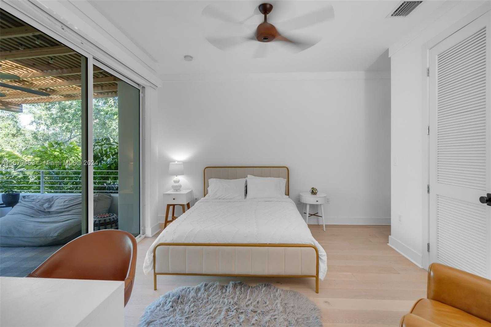 Small Image of 298 WEST MCINTYRE ST, Key Biscayne Number 35