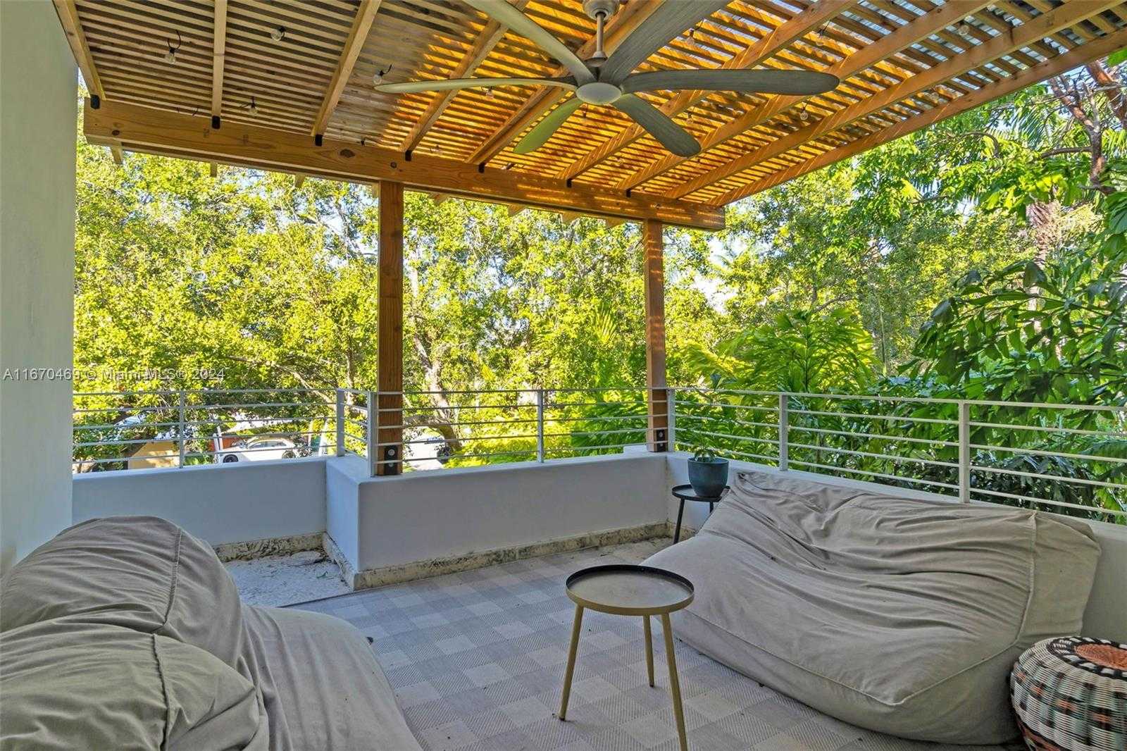 Small Image of 298 WEST MCINTYRE ST, Key Biscayne Number 39