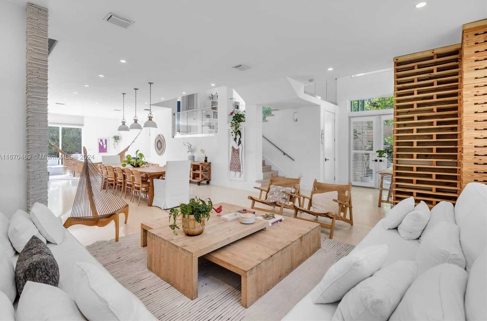 Small Image of 298 WEST MCINTYRE ST, Key Biscayne Number 4