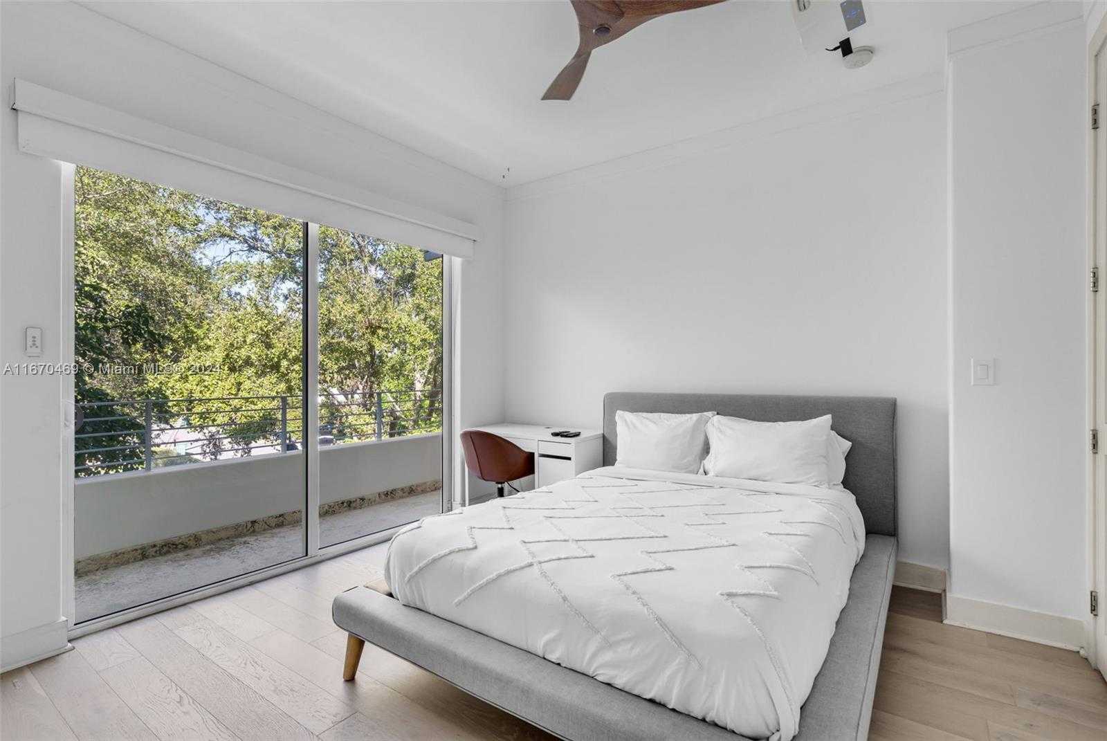 Small Image of 298 WEST MCINTYRE ST, Key Biscayne Number 40