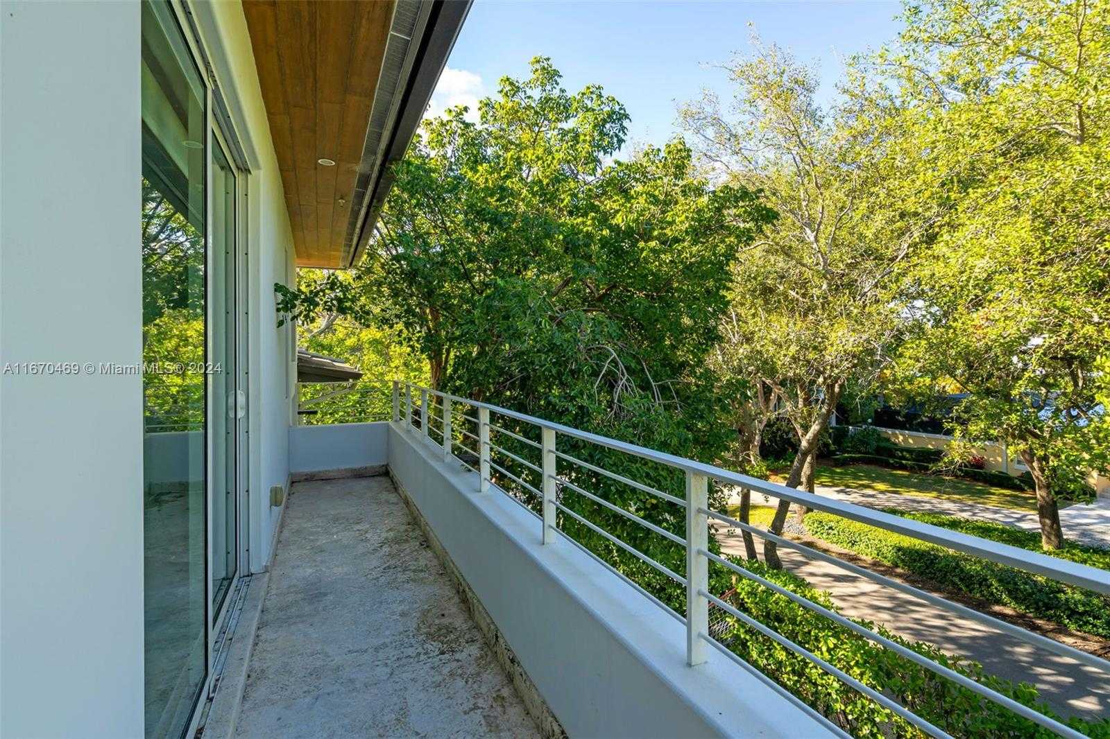 Small Image of 298 WEST MCINTYRE ST, Key Biscayne Number 43