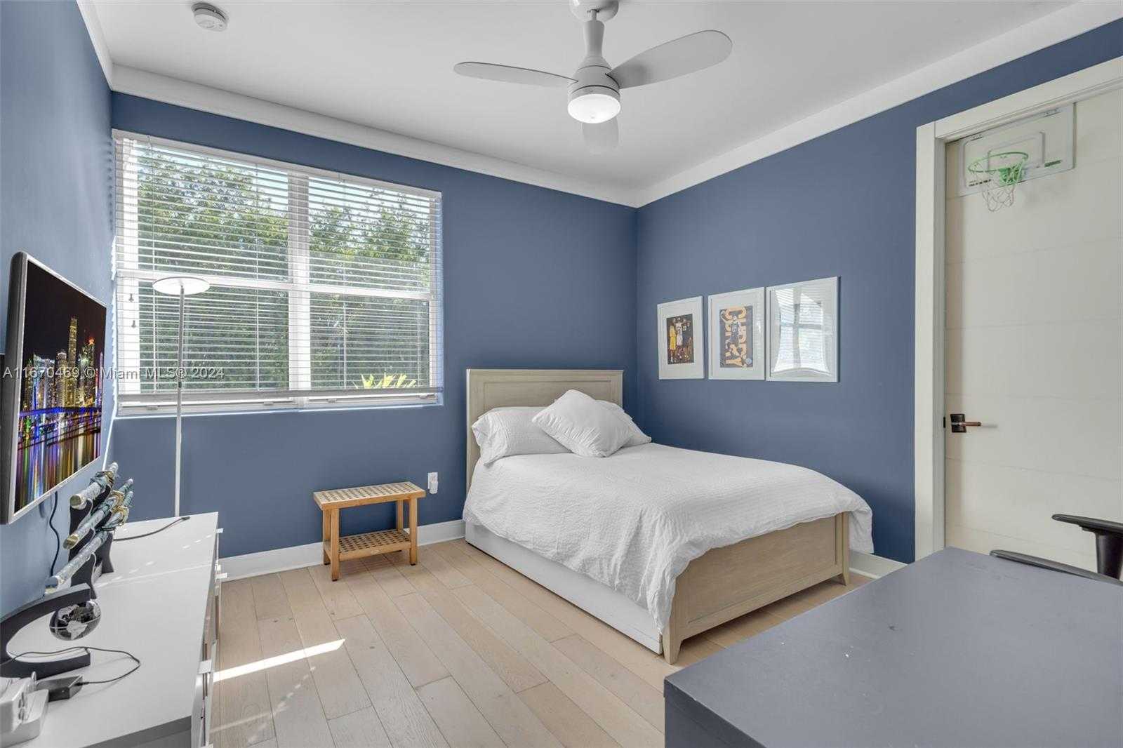 Small Image of 298 WEST MCINTYRE ST, Key Biscayne Number 45