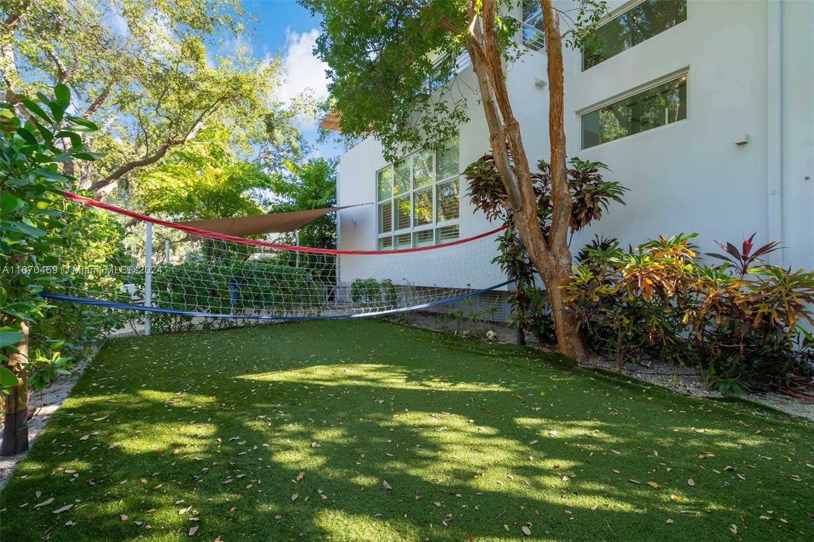 Small Image of 298 WEST MCINTYRE ST, Key Biscayne Number 53