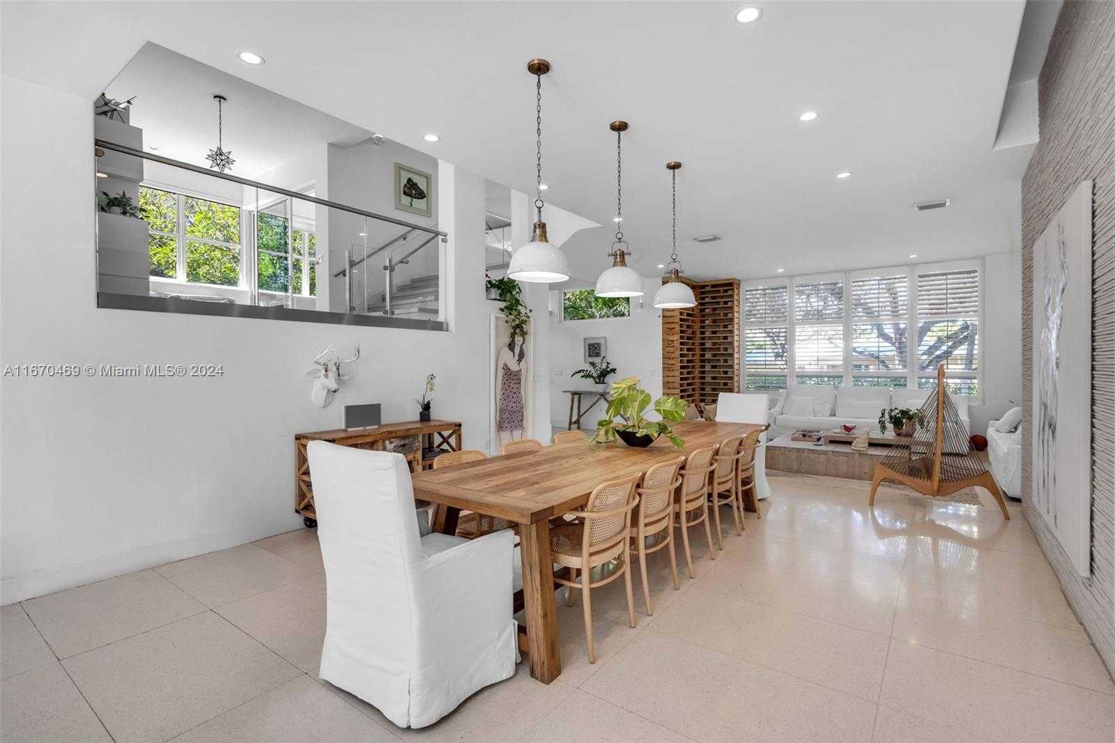 Small Image of 298 WEST MCINTYRE ST, Key Biscayne Number 7