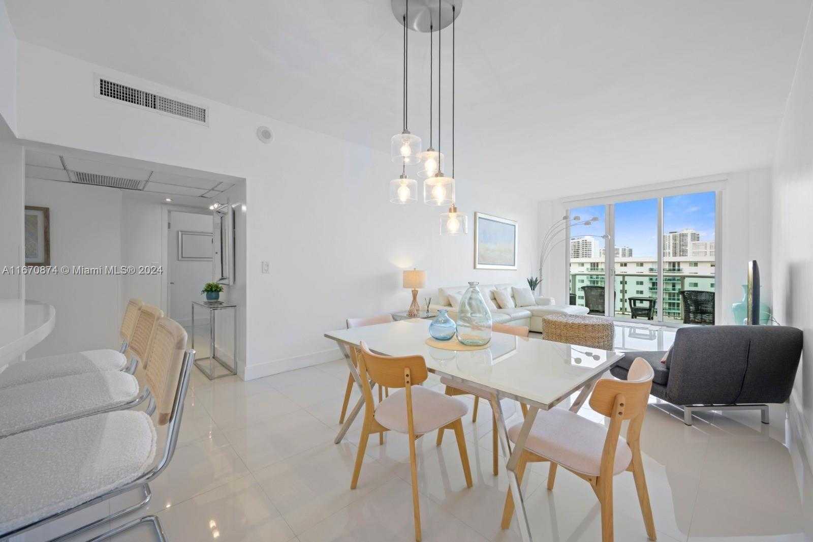 Small Image of 19370 COLLINS AVE #PH-14, Sunny Isles Beach Number 6