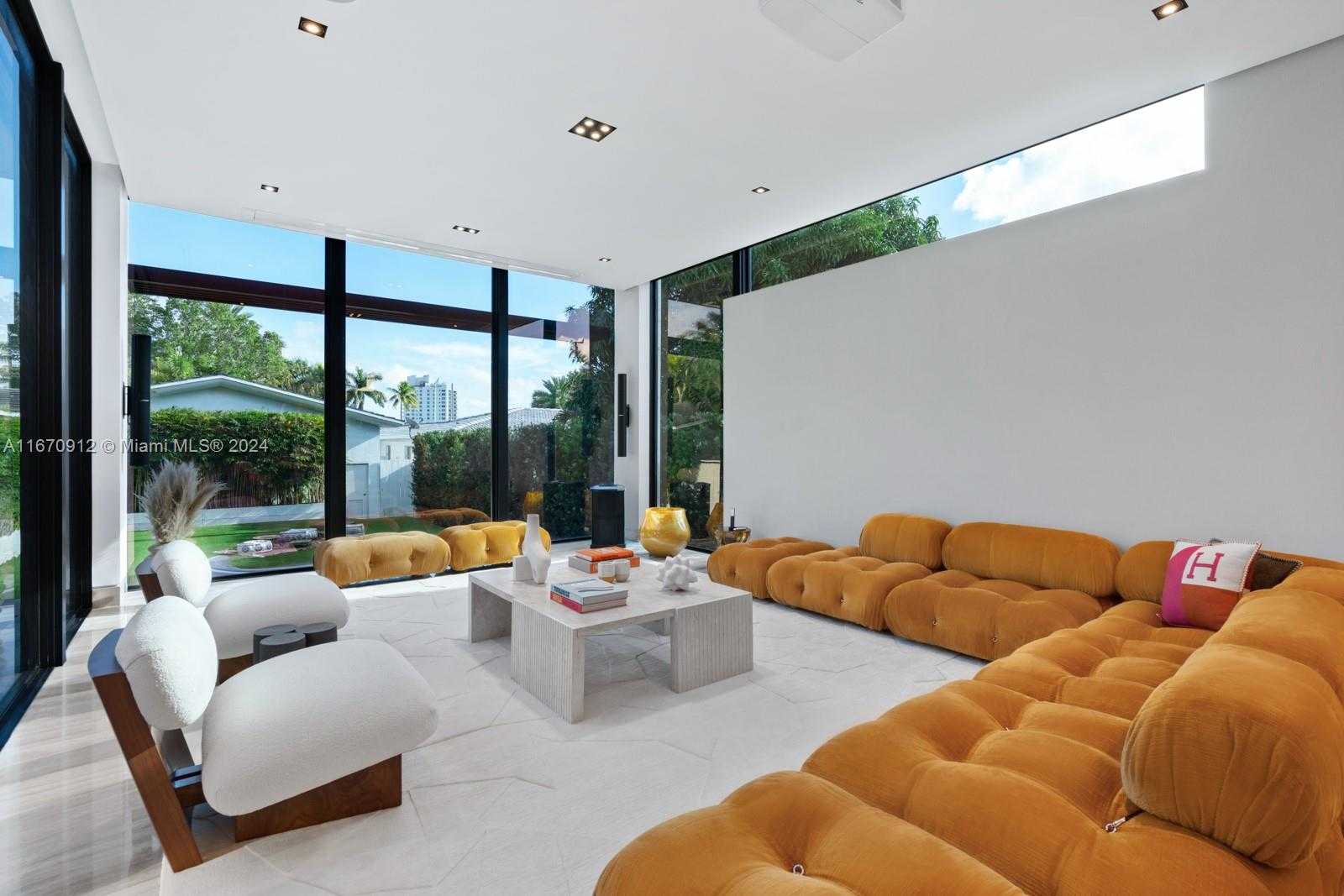 Small Image of 2051 NORTH BAY RD, Miami Beach Number 18