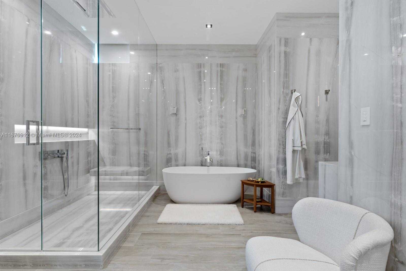 Small Image of 2051 NORTH BAY RD, Miami Beach Number 20