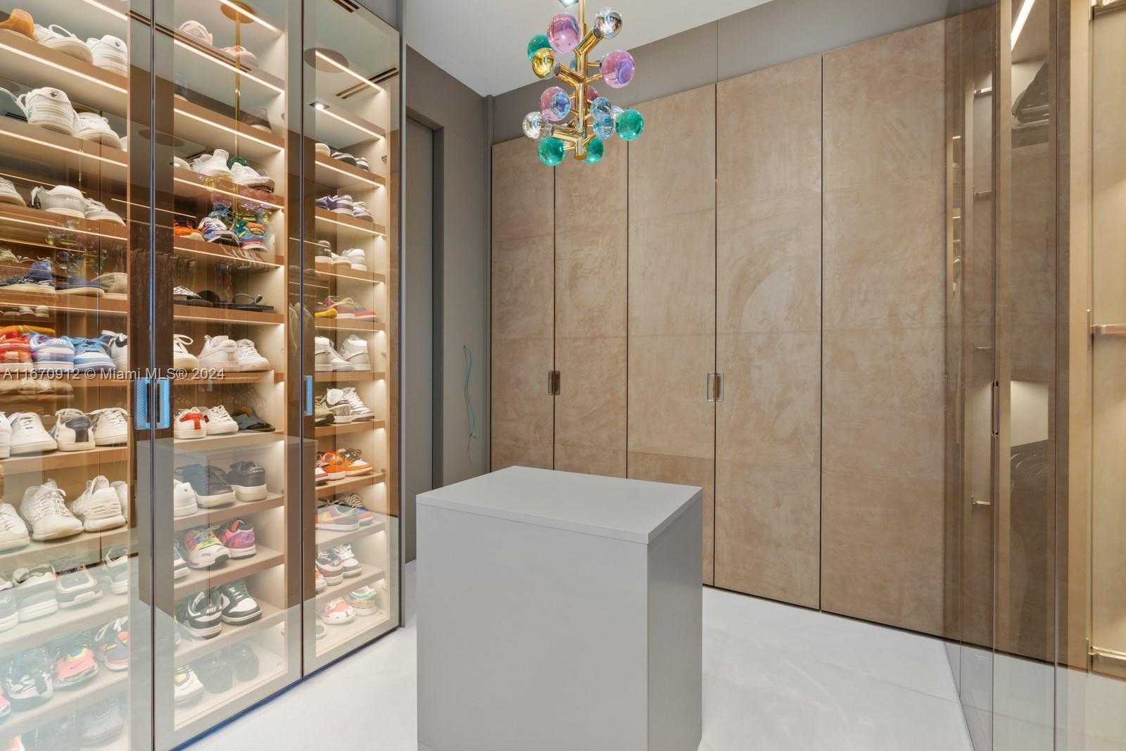 Small Image of 2051 NORTH BAY RD, Miami Beach Number 8