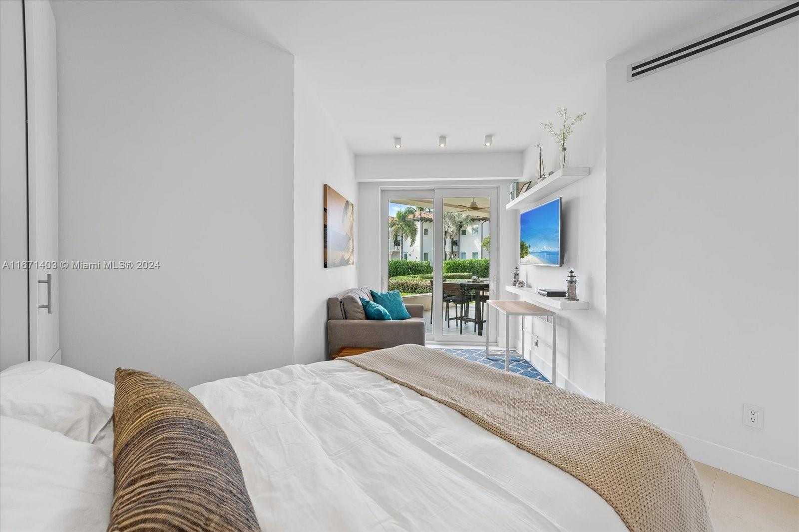 Small Image of 15713 FISHER ISLAND DR #15713, Miami Beach Number 18