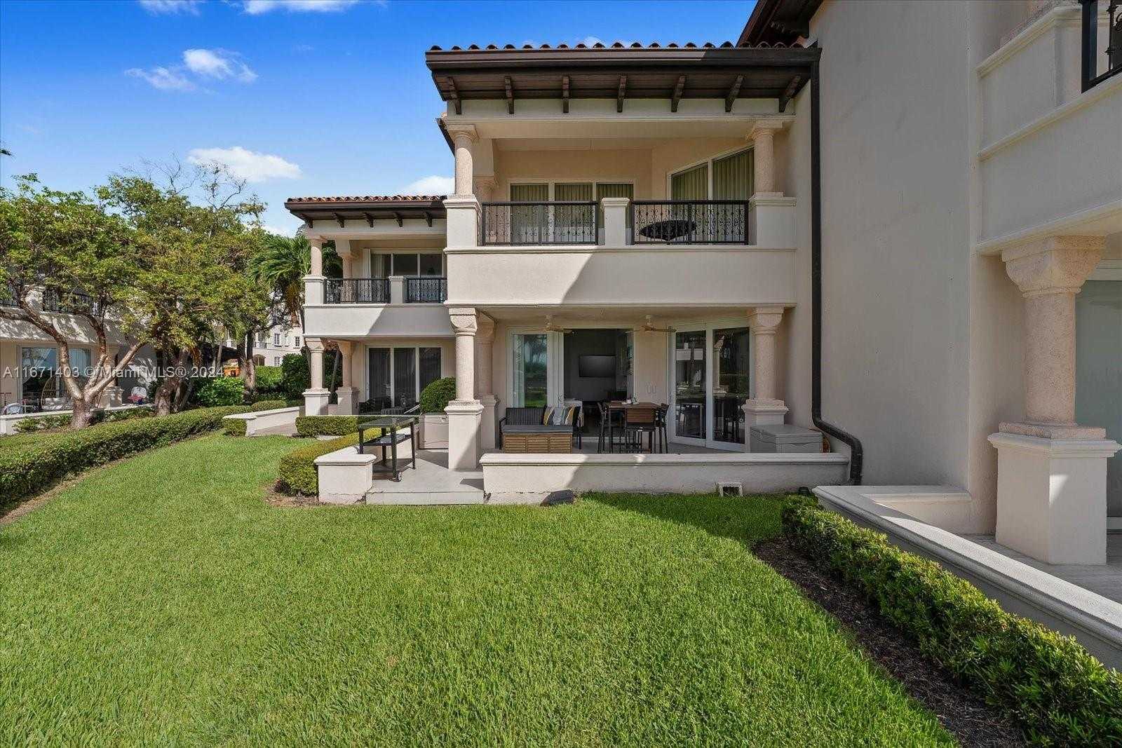 Small Image of 15713 FISHER ISLAND DR #15713, Miami Beach Number 30