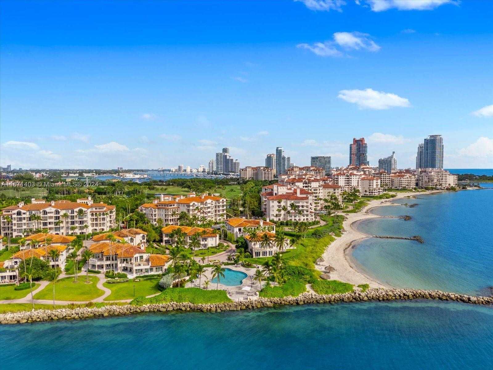 Small Image of 15713 FISHER ISLAND DR #15713, Miami Beach Number 35