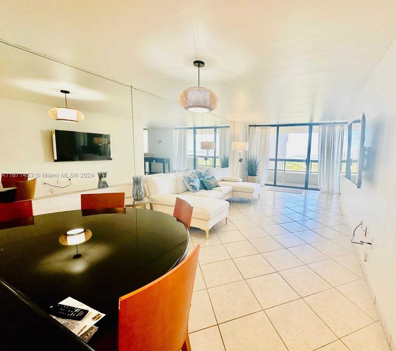 Small Image of 2555 COLLINS AVE #2410, Miami Beach Number 6