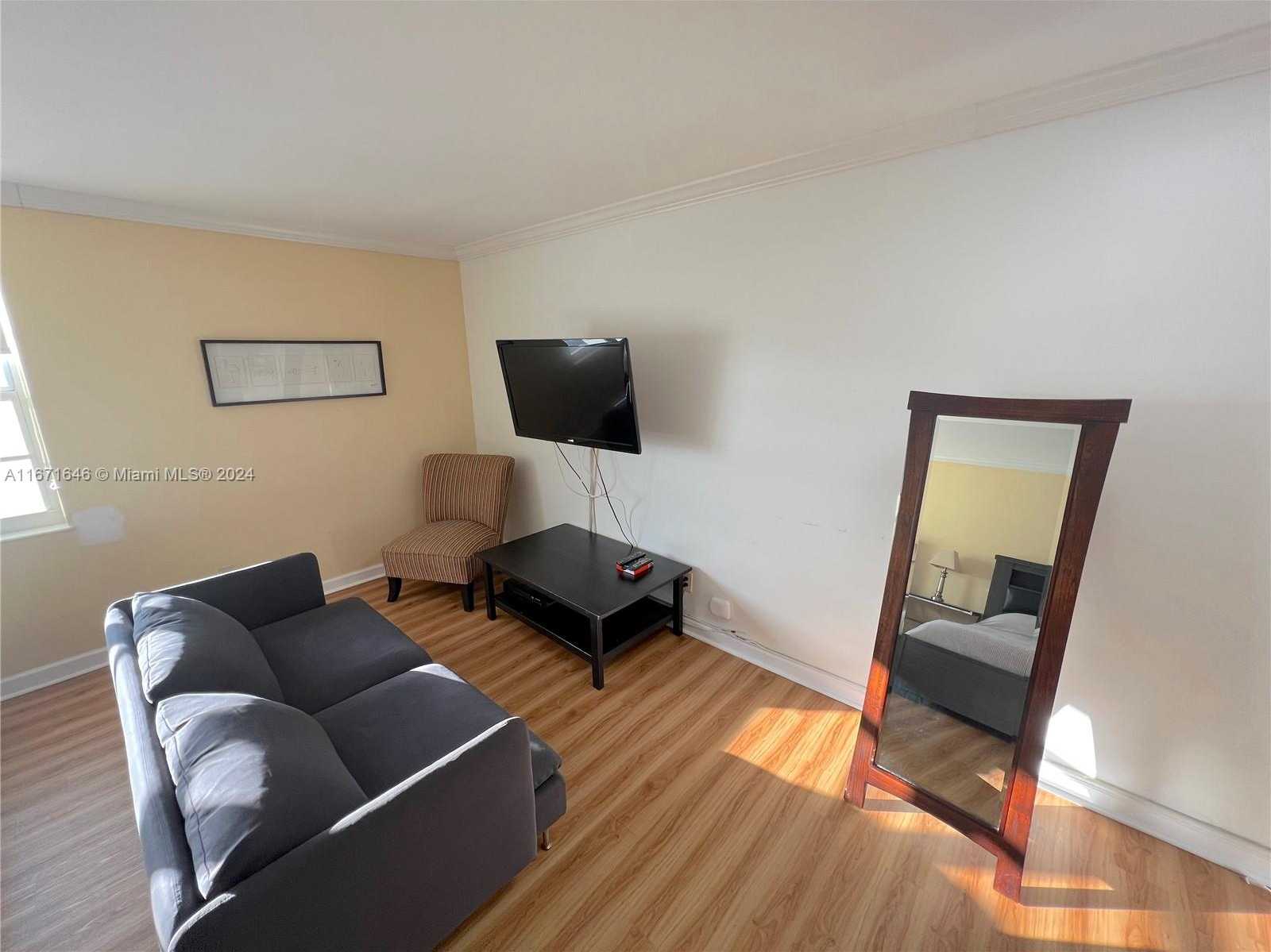 Small Image of 100 LINCOLN RD #1116, Miami Beach Number 5