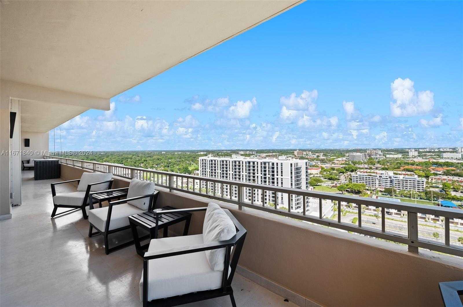 Small Image of 11113 BISCAYNE BLVD #PH4, Miami Number 10
