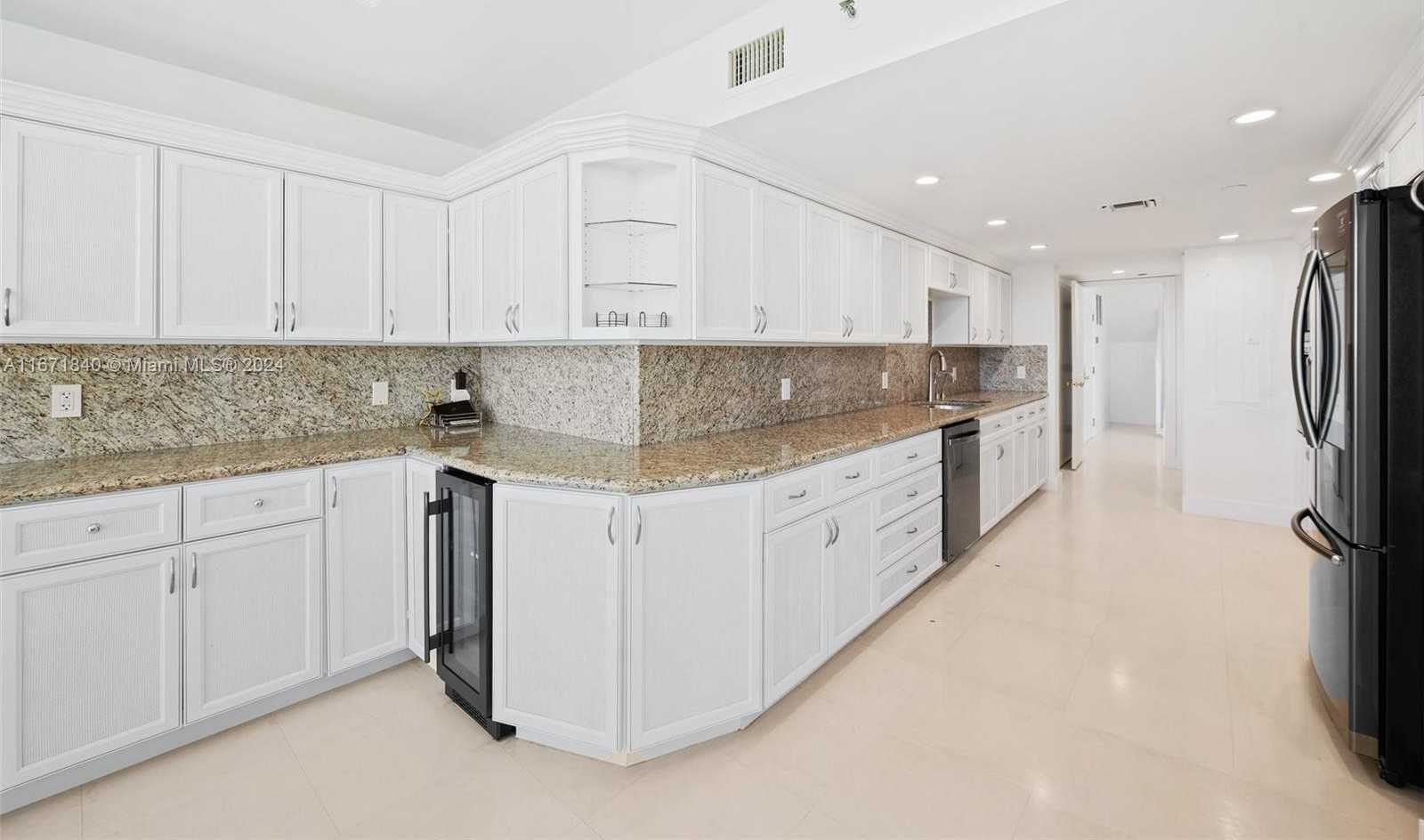 Small Image of 11113 BISCAYNE BLVD #PH4, Miami Number 13