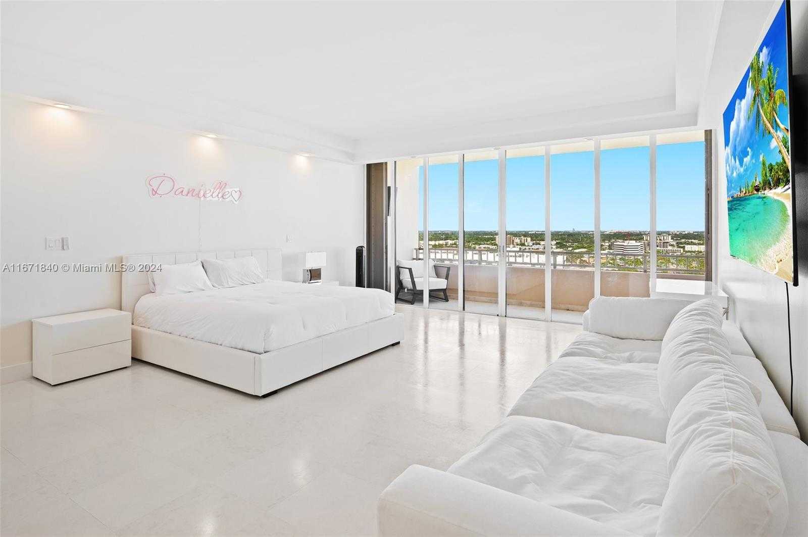 Small Image of 11113 BISCAYNE BLVD #PH4, Miami Number 19