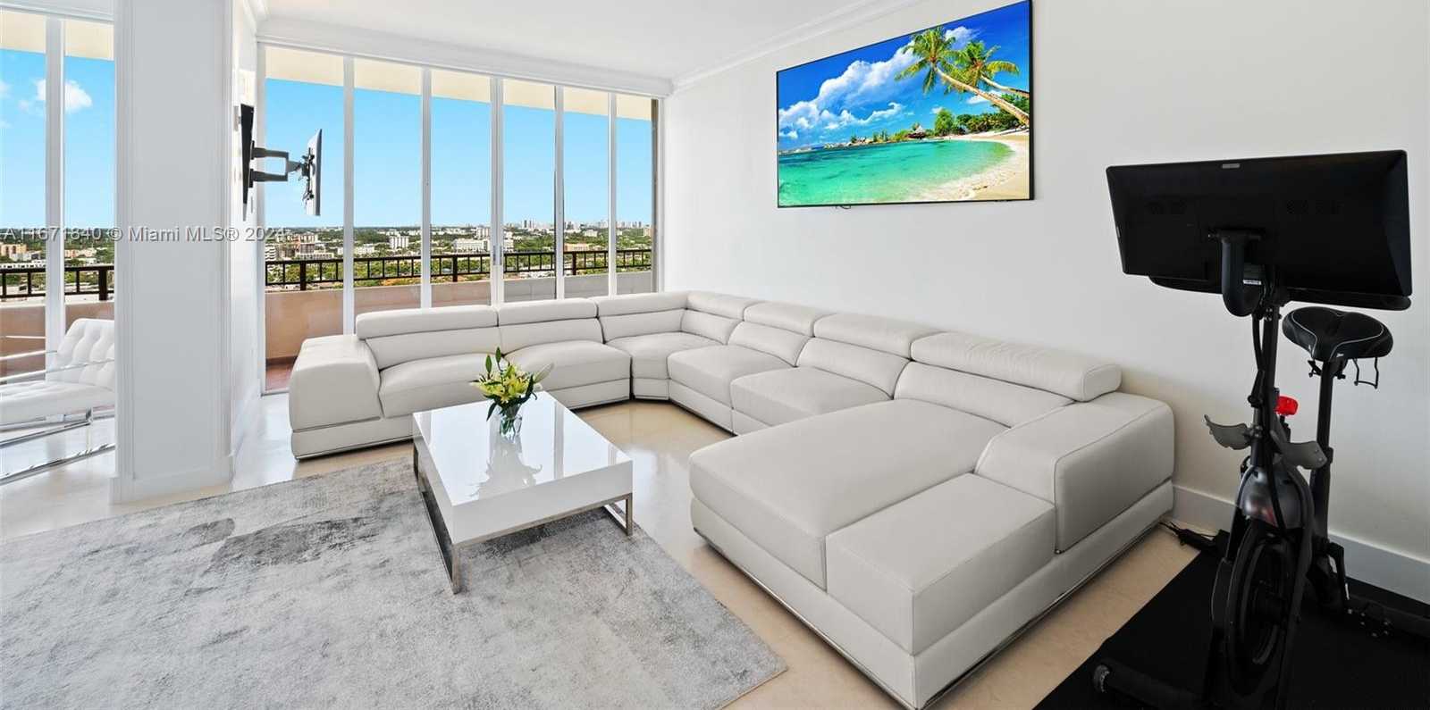 Small Image of 11113 BISCAYNE BLVD #PH4, Miami Number 37