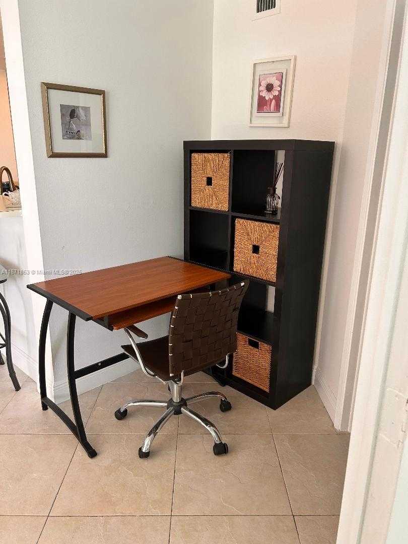 Small Image of 5880 COLLINS AVE #404, Miami Beach Number 8
