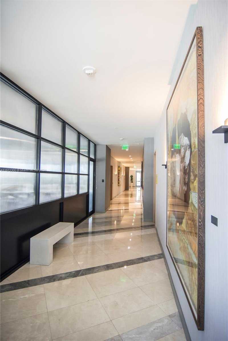 Small Image of 55 SOUTH WEST 9TH ST #2902, Miami Number 3