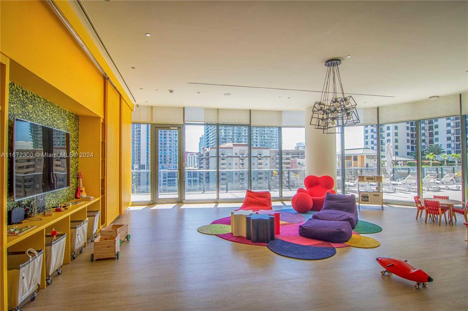 Small Image of 55 SOUTH WEST 9TH ST #2902, Miami Number 5