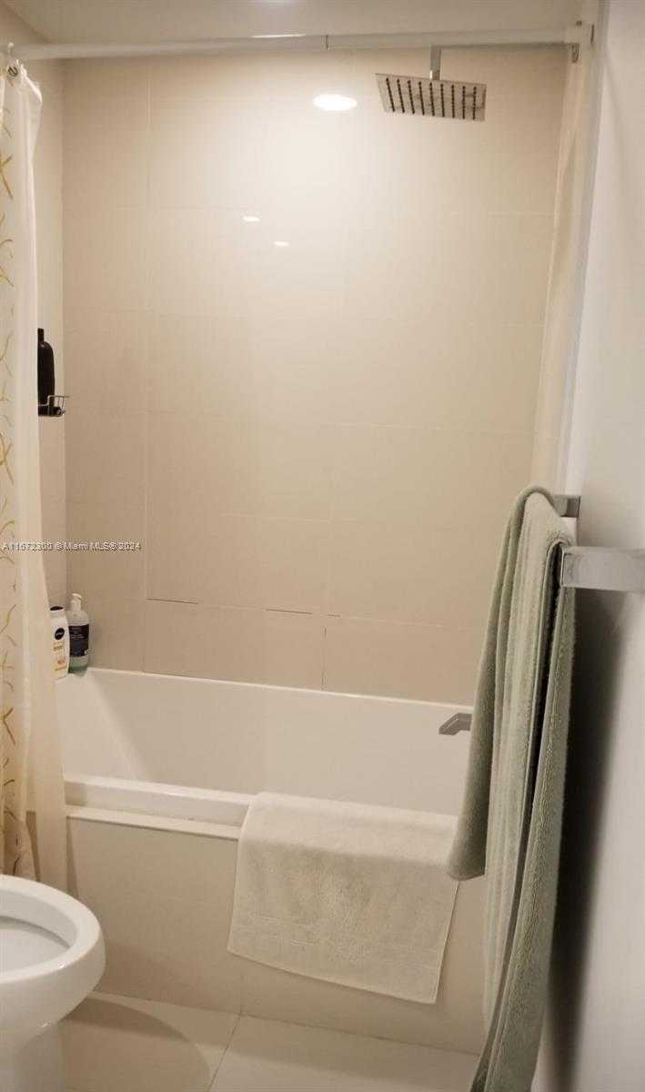 Small Image of 55 SOUTH WEST 9TH ST #2902, Miami Number 9