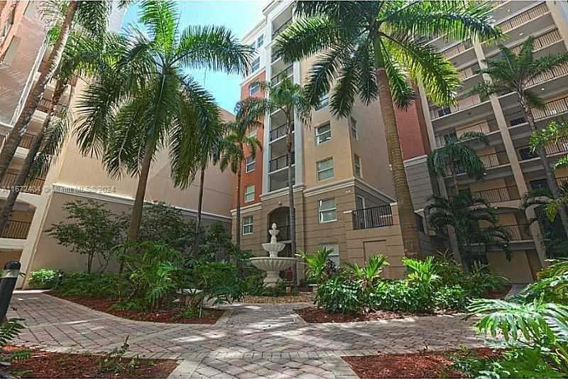 Small Image of 17100 NORTH BAY RD #1714, Sunny Isles Beach Number 15