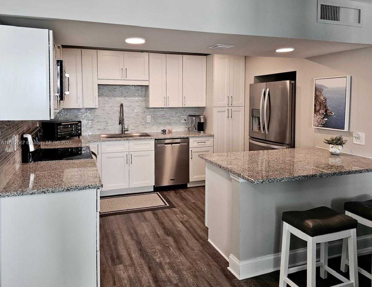 Small Image of 1410 SOUTH OCEAN DR #308, Hollywood Number 19