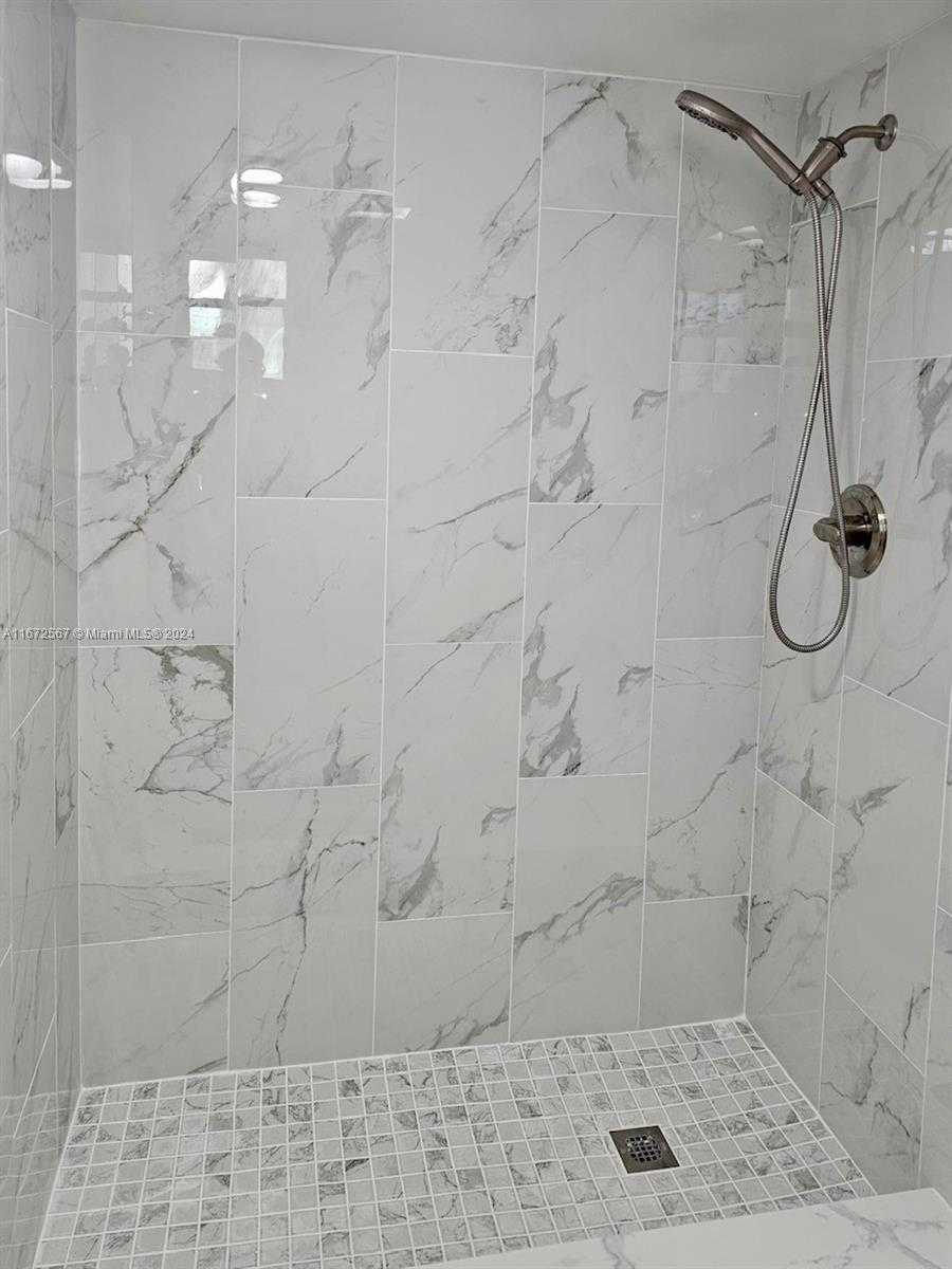 Small Image of 1410 SOUTH OCEAN DR #308, Hollywood Number 31