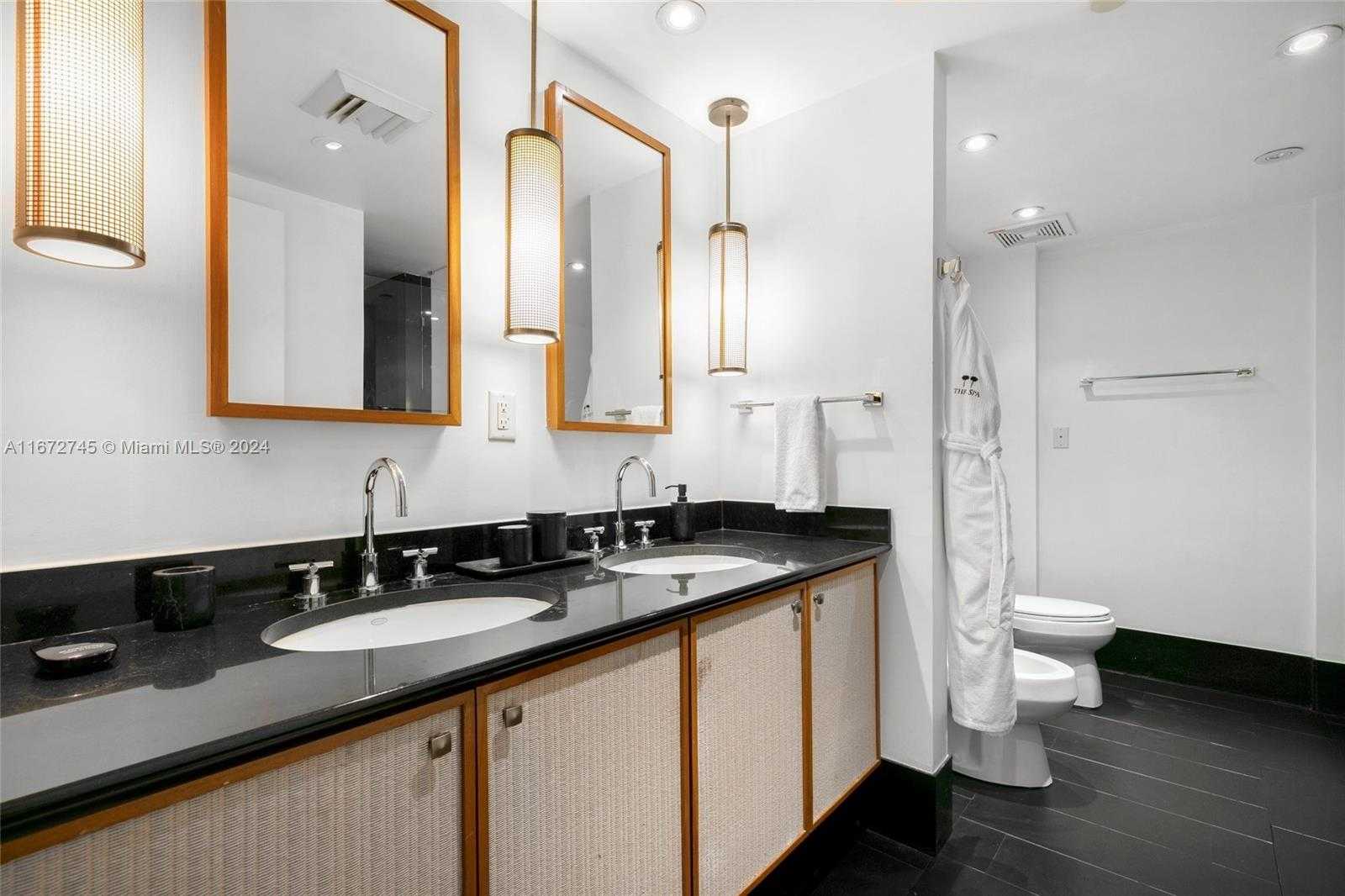 Small Image of 101 20TH ST #2706, Miami Beach Number 13