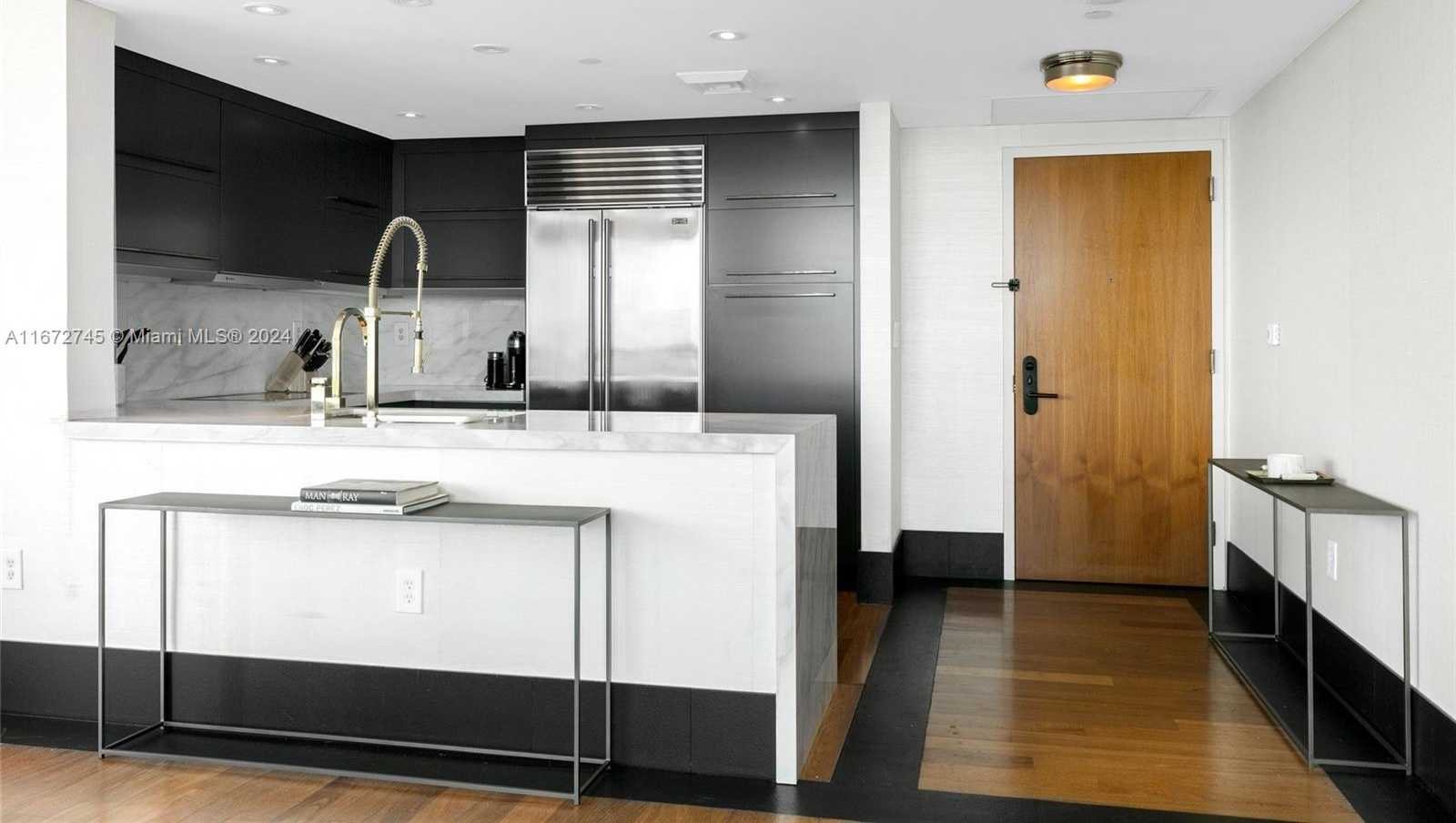 Small Image of 101 20TH ST #2706, Miami Beach Number 4