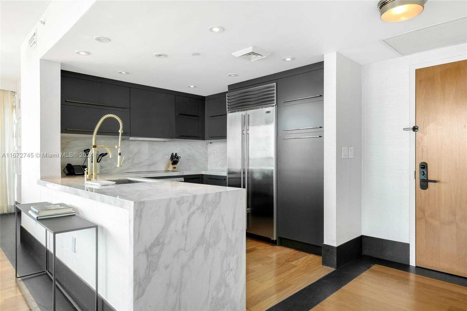 Small Image of 101 20TH ST #2706, Miami Beach Number 5