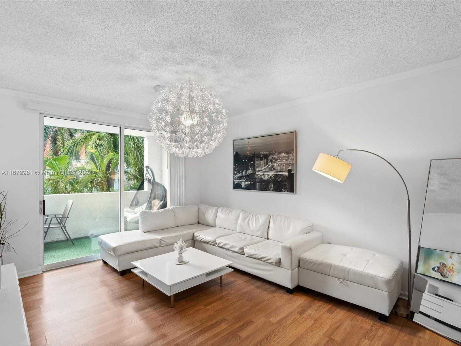 Small Image of 17125 N Bay Rd, Sunny Isles Beach, FL 33160, USA Number 21