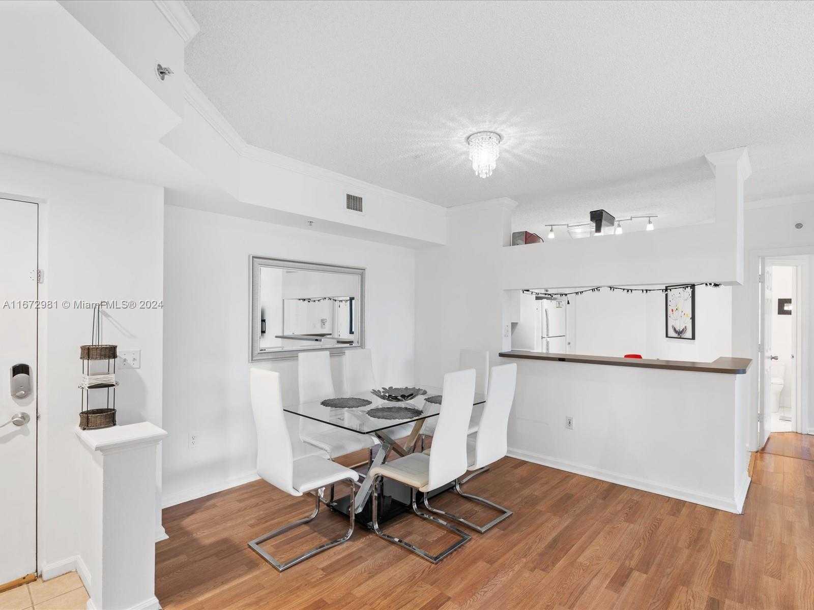 Small Image of 17125 N Bay Rd, Sunny Isles Beach, FL 33160, USA Number 24