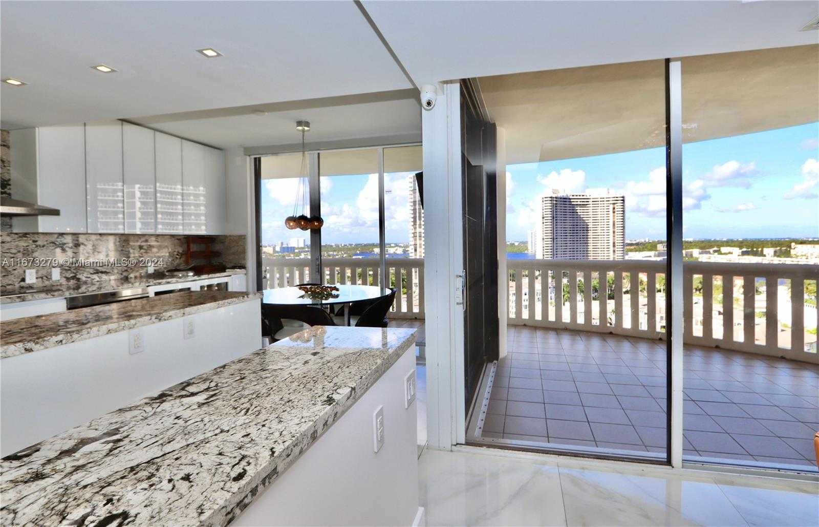 Small Image of 3000 Island Blvd, Aventura, FL 33160, USA Number 11