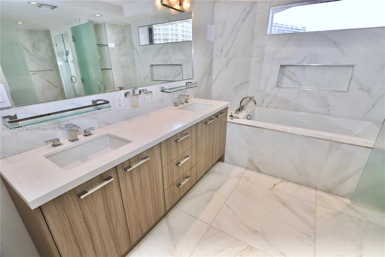 Small Image of 3000 Island Blvd, Aventura, FL 33160, USA Number 21