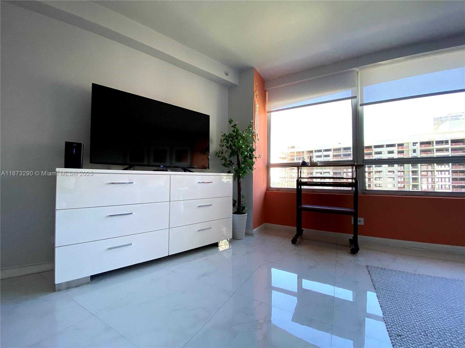Small Image of 1500 BAY RD #956S, Miami Beach Number 7