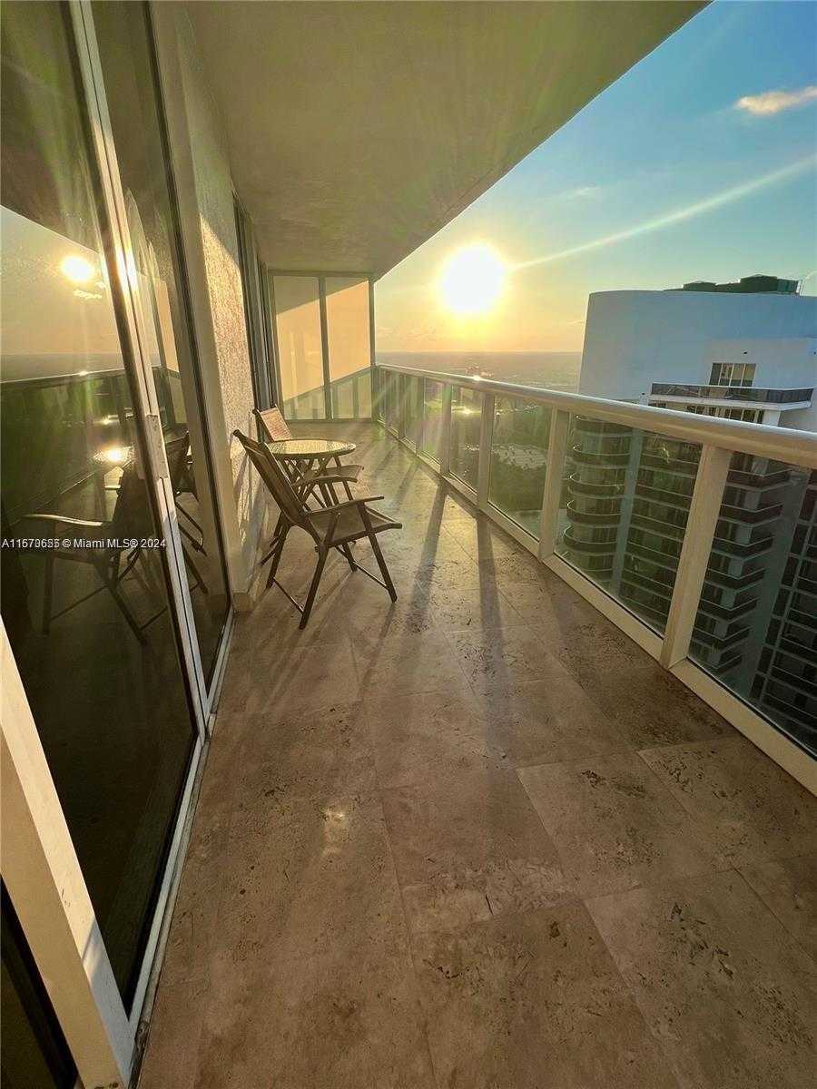 Small Image of 1830 SOUTH OCEAN DR #4611, Hallandale Beach Number 18
