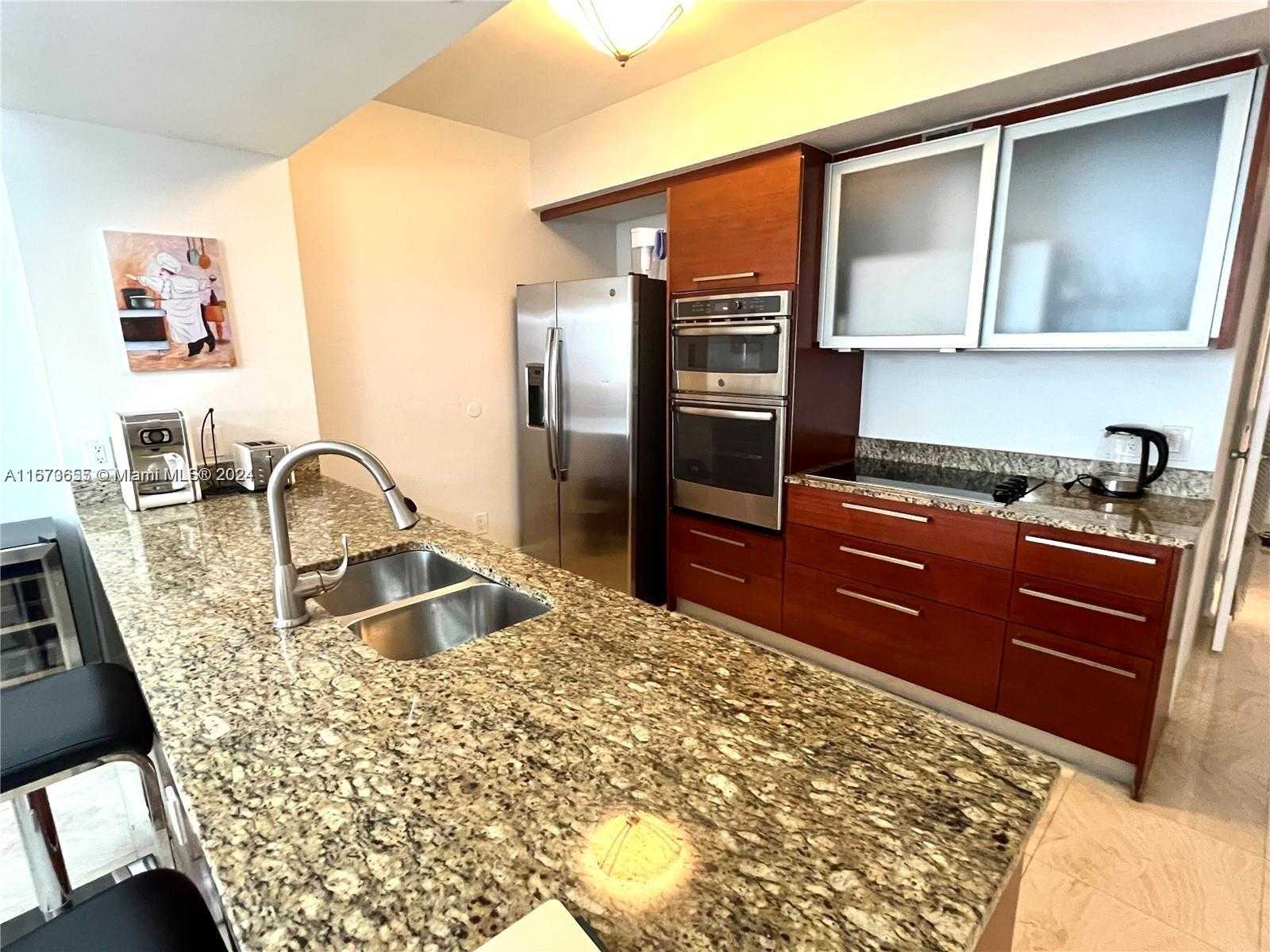 Small Image of 1830 SOUTH OCEAN DR #4611, Hallandale Beach Number 3