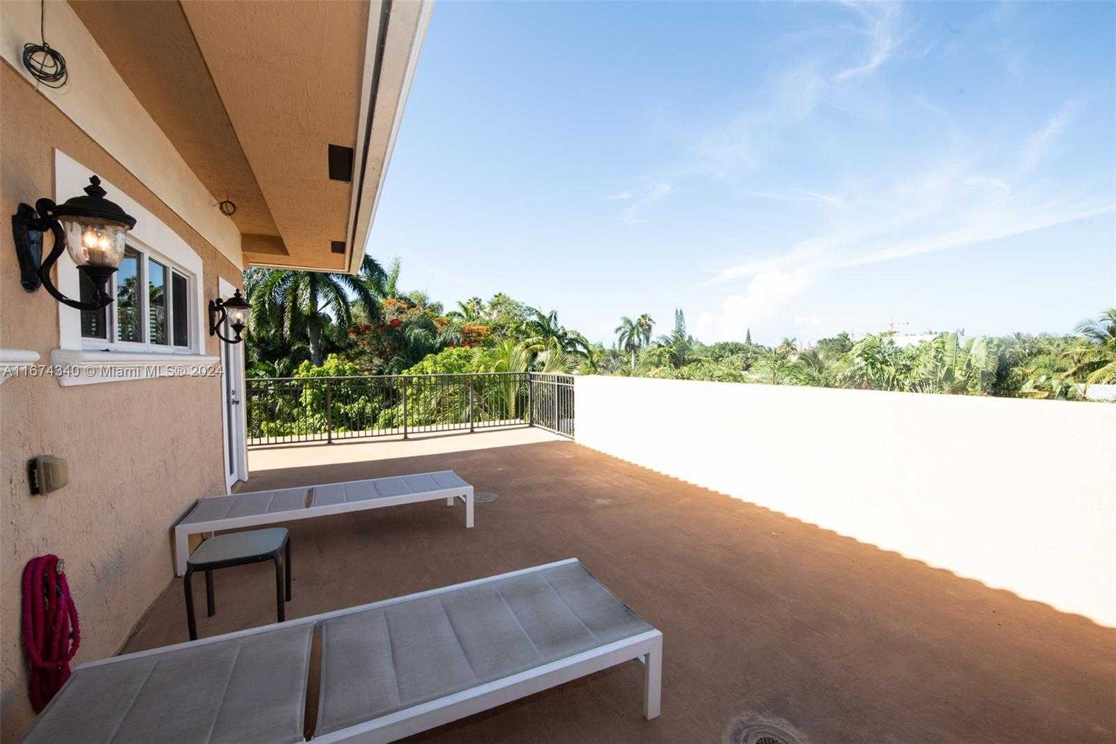 Small Image of 1705 NORTH EAST 11TH ST #1705, Fort Lauderdale Number 33