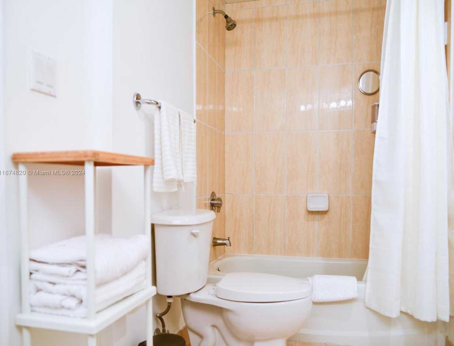 Small Image of 1750 NORTH BAYSHORE DR #4814, Miami Number 17