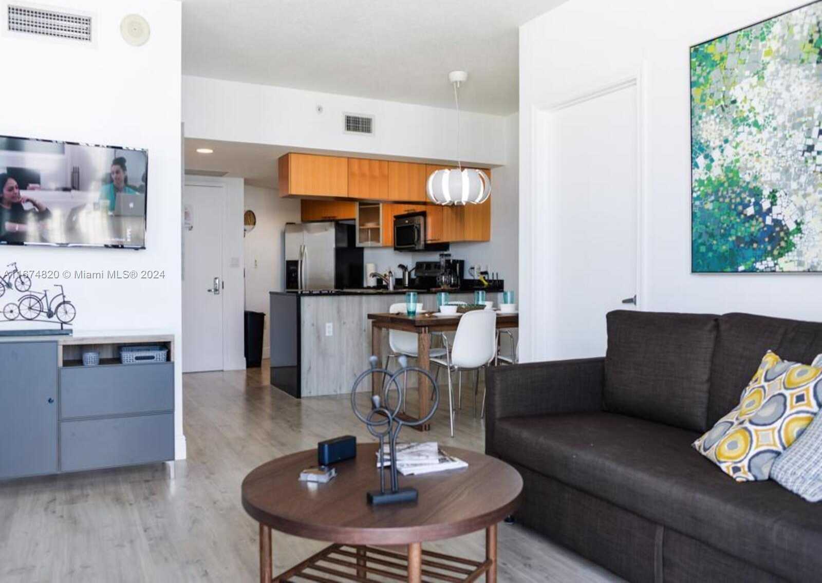 Small Image of 1750 NORTH BAYSHORE DR #4814, Miami Number 2