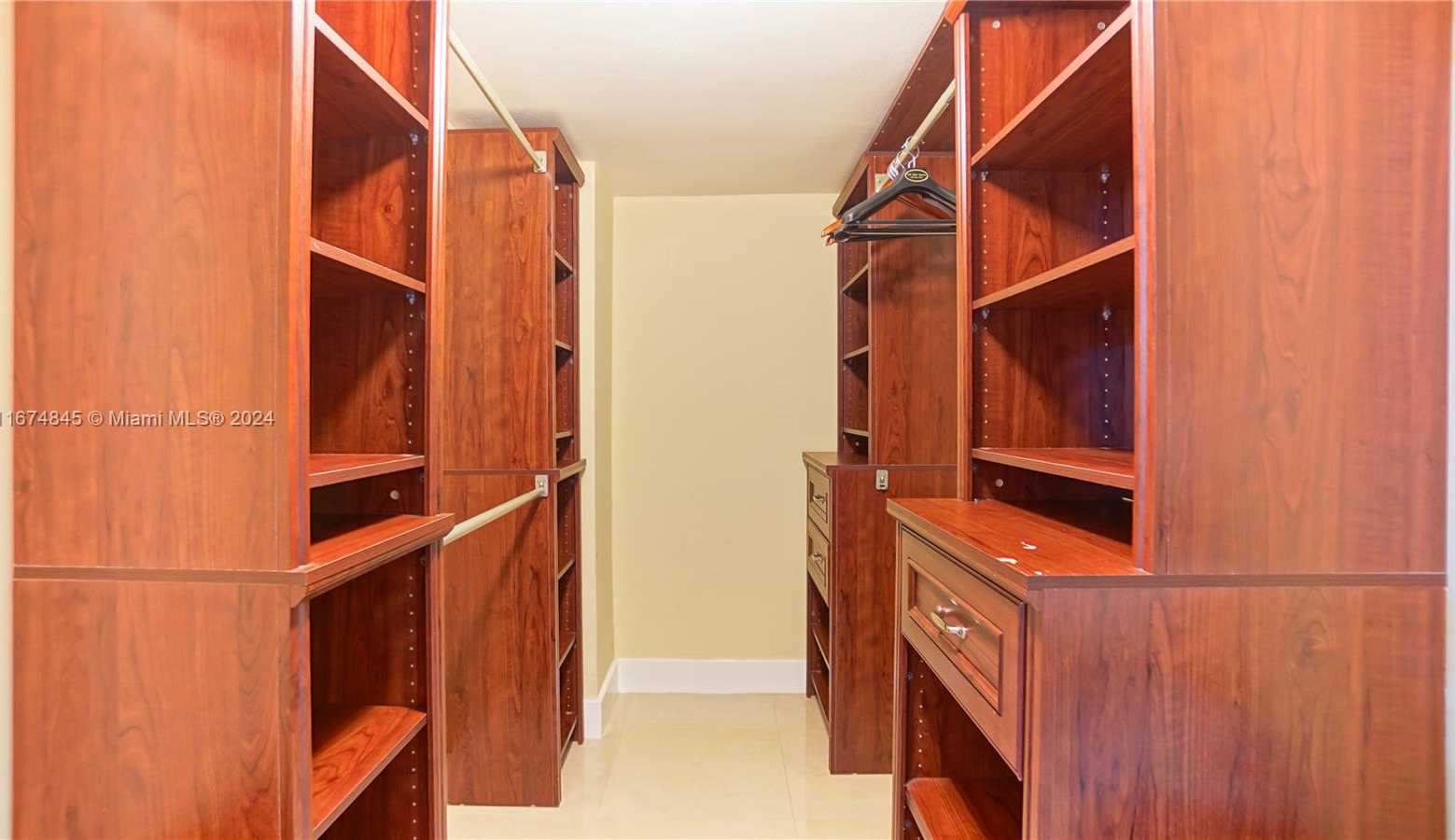 Small Image of 5005 COLLINS AVE #922, Miami Beach Number 12