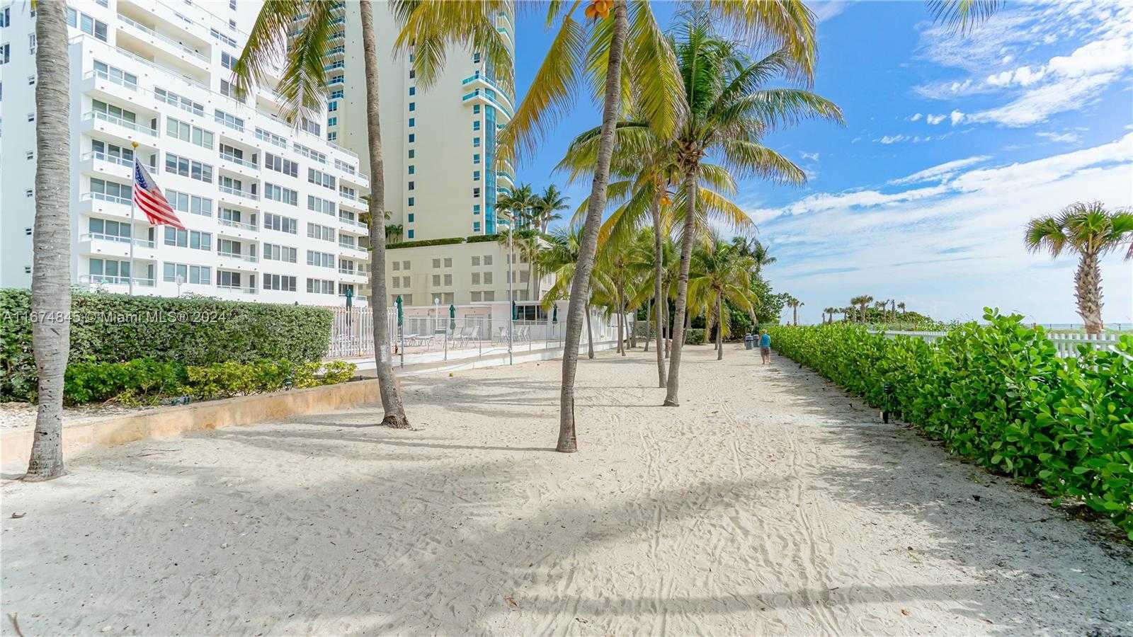 Small Image of 5005 COLLINS AVE #922, Miami Beach Number 14