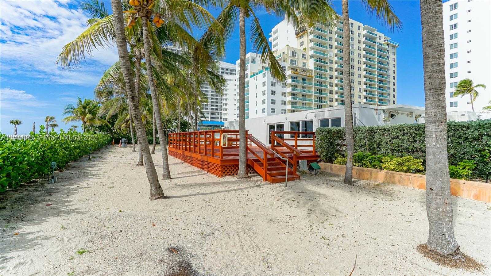 Small Image of 5005 COLLINS AVE #922, Miami Beach Number 15