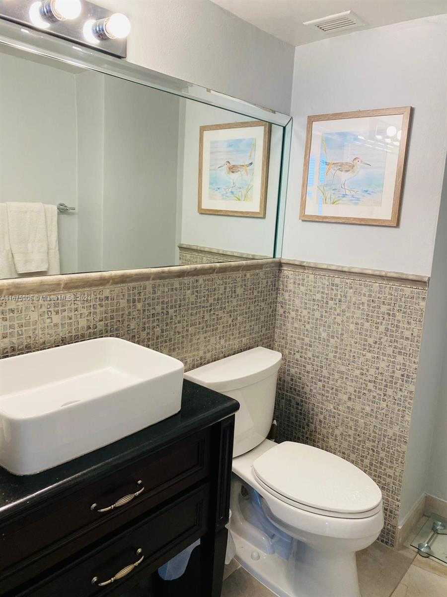Small Image of 9225 COLLINS AVE #606, Surfside Number 11