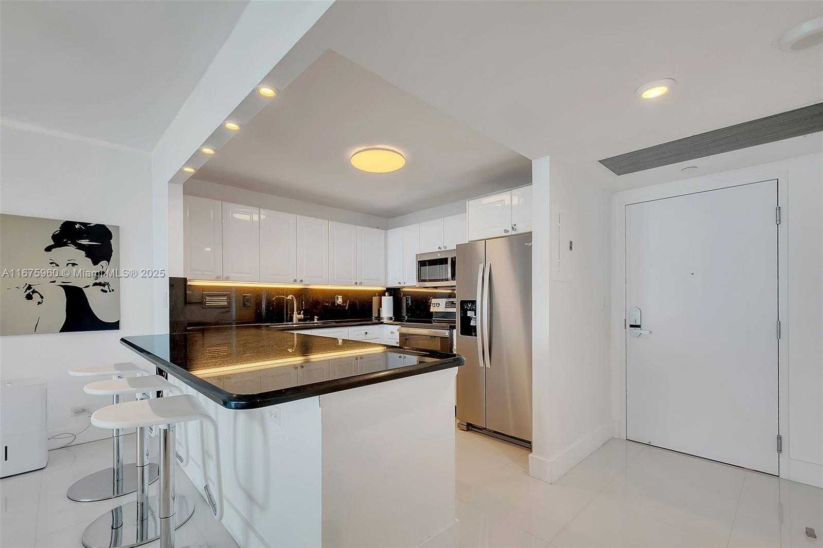 Small Image of 2301 COLLINS AVE #1139, Miami Beach Number 11