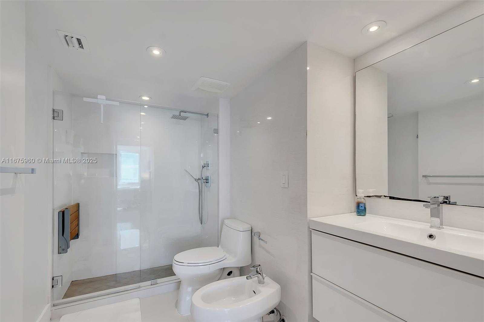 Small Image of 2301 COLLINS AVE #1139, Miami Beach Number 18