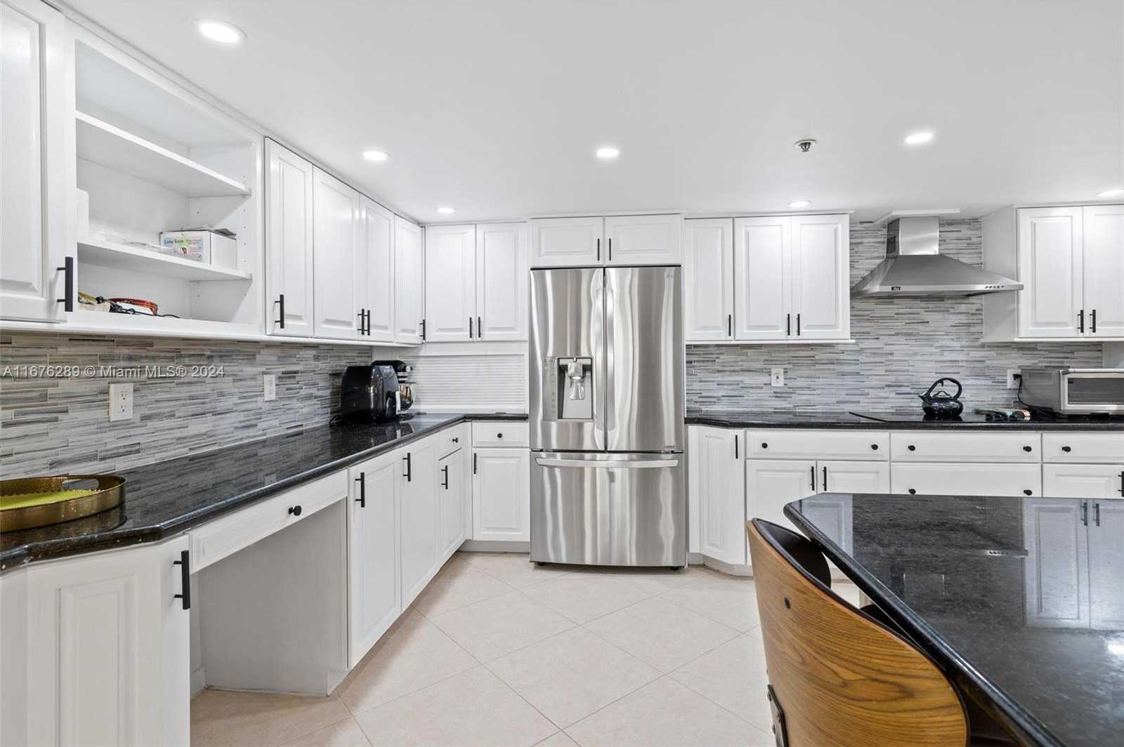 Small Image of 10175 COLLINS AVE #103, Bal Harbour Number 11