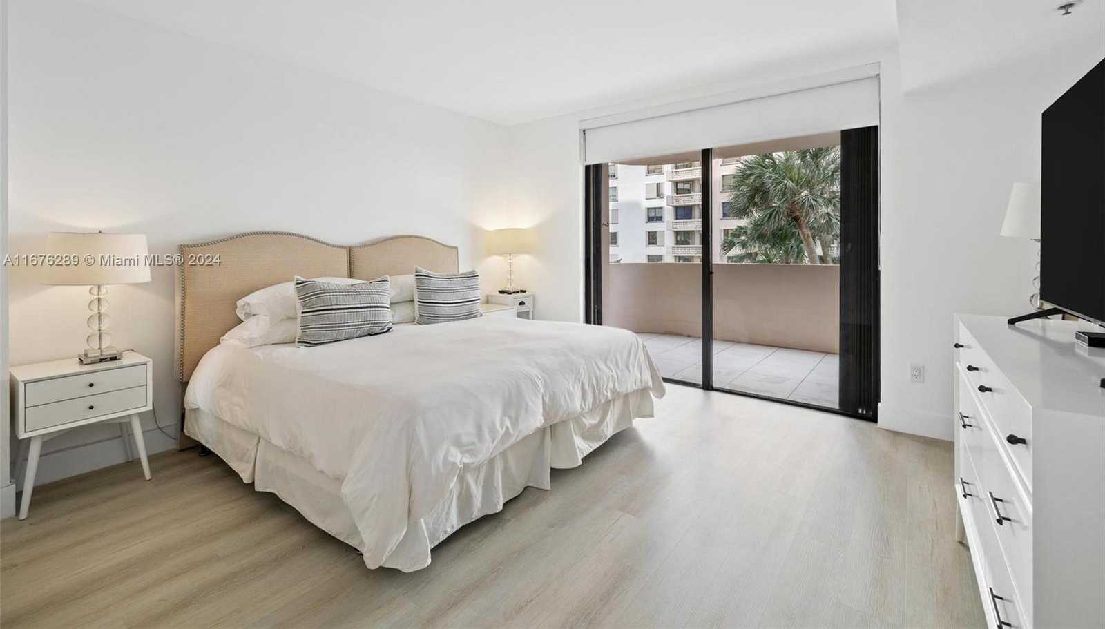 Small Image of 10175 COLLINS AVE #103, Bal Harbour Number 20